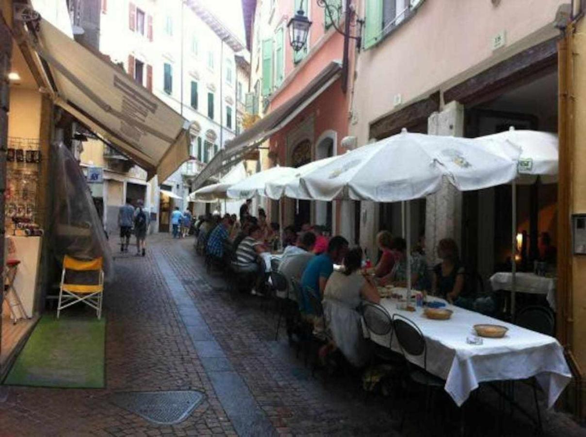 Relax Suite Holiday Apartment Cin It02215Cpajvf Riva del Garda Exteriör bild